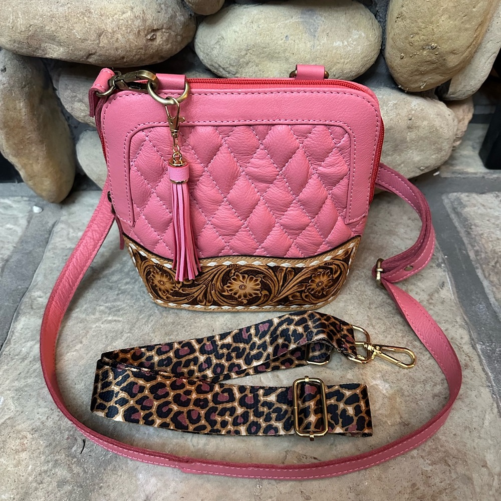 💞NEW QUILTED GENUINE TOOLED LEATHER PINK CROSSBODY BAG PURSE AND LEOPARD STRAP💞